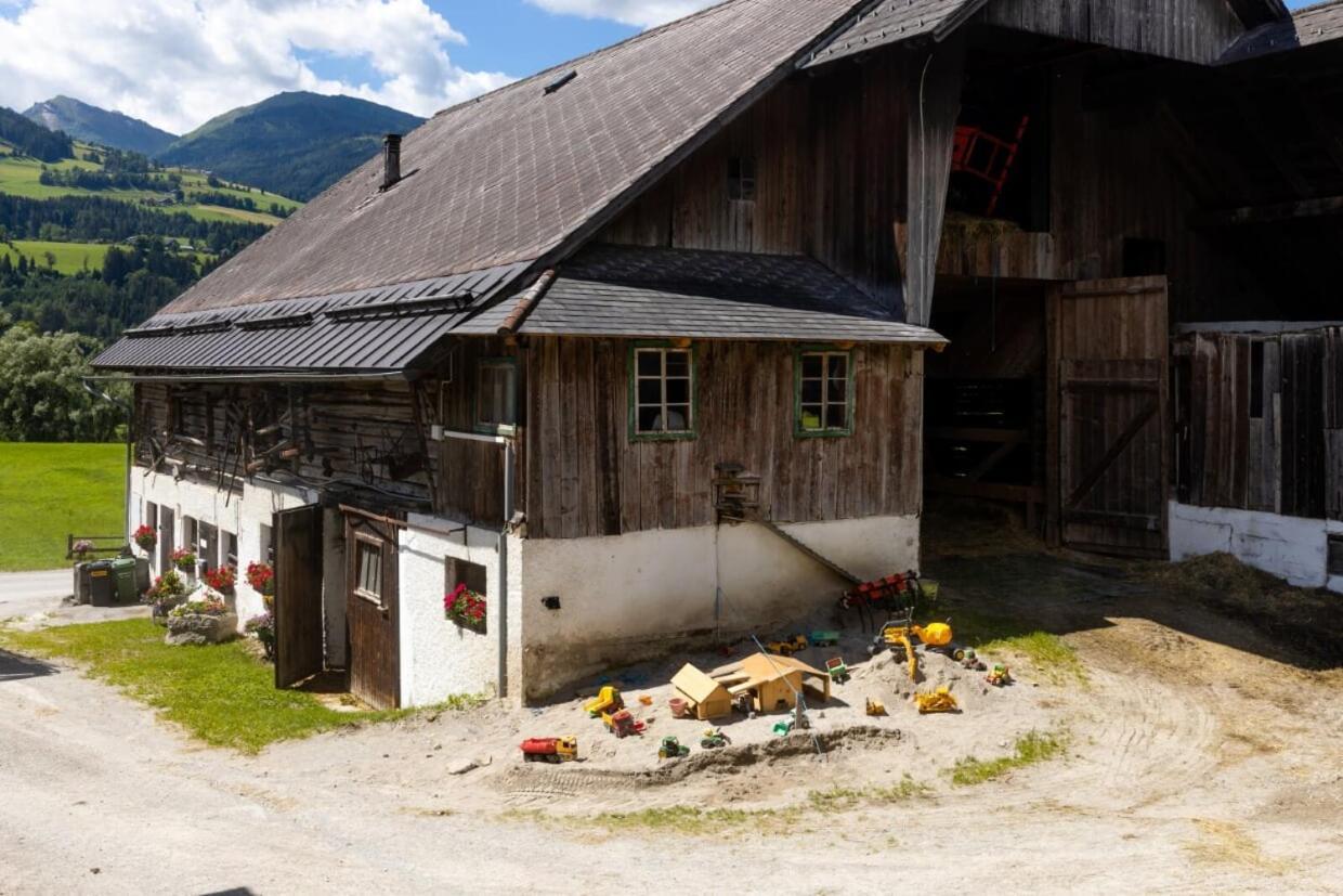 Pernerhof Appartement Aich  Buitenkant foto