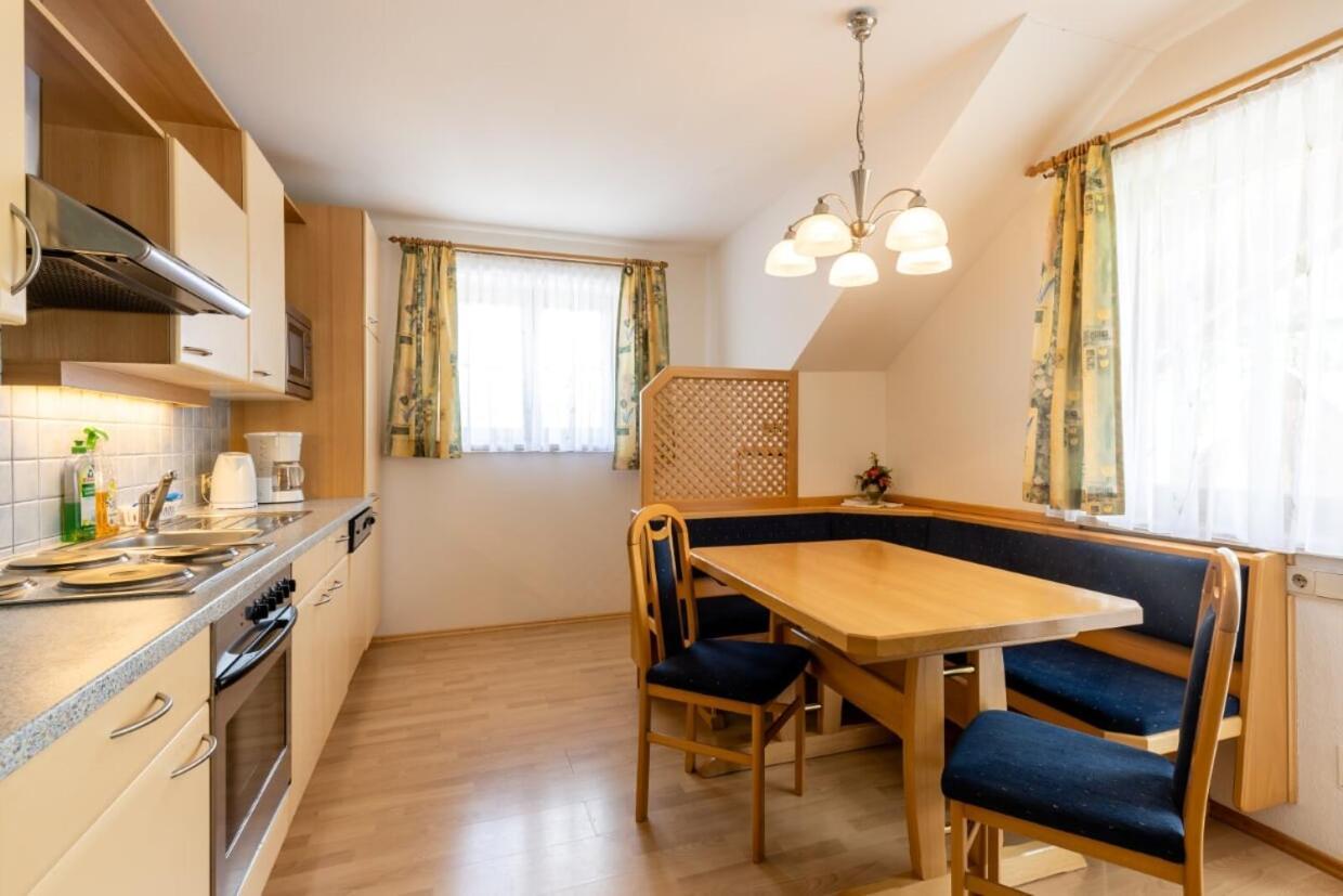 Pernerhof Appartement Aich  Buitenkant foto